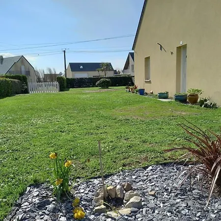 Maison 100M De La Plage Les Pieds Dans L'Eau Surtainville Exterior foto